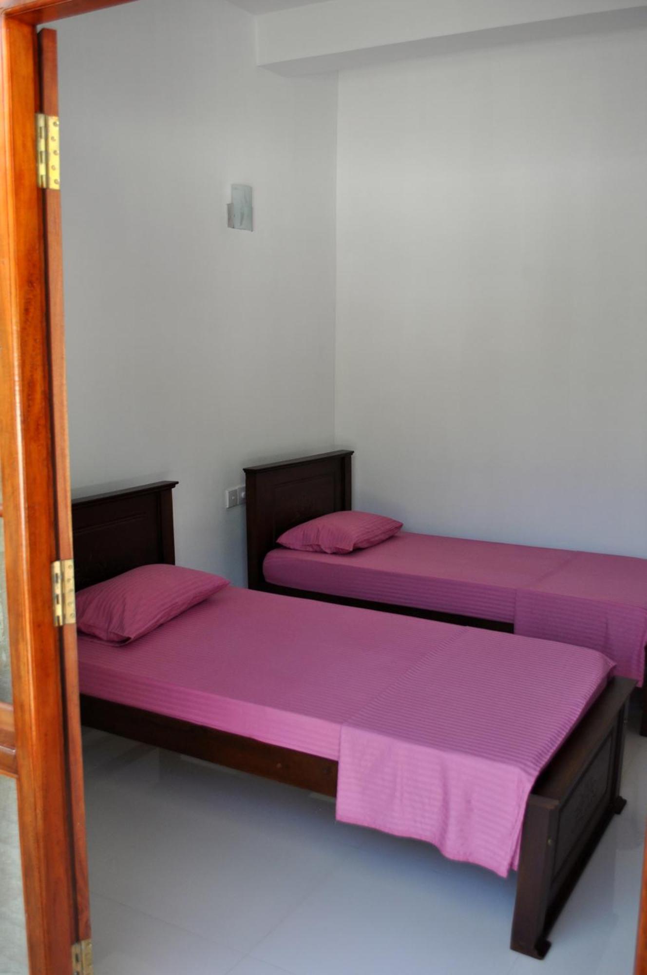 מיריסה Sounds Of Nature Mini Hotel חדר תמונה