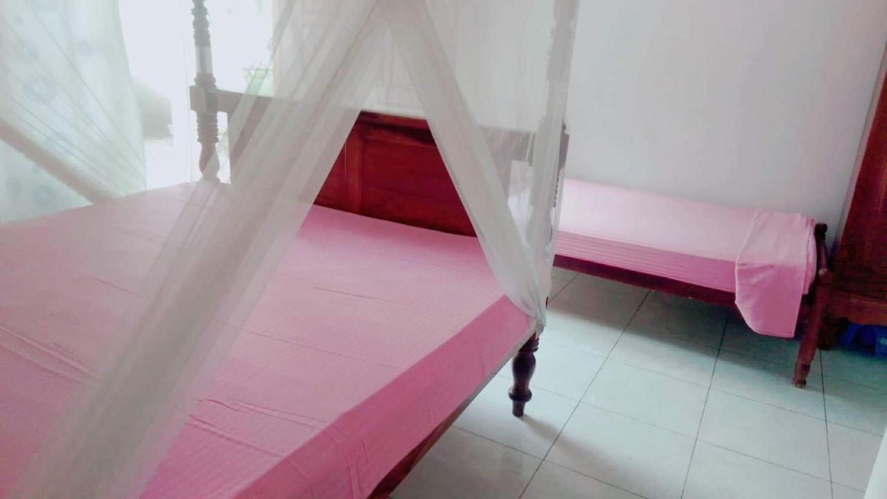 מיריסה Sounds Of Nature Mini Hotel מראה חיצוני תמונה