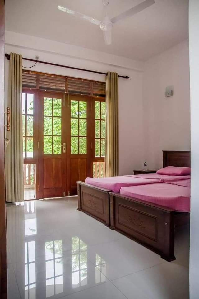 מיריסה Sounds Of Nature Mini Hotel מראה חיצוני תמונה